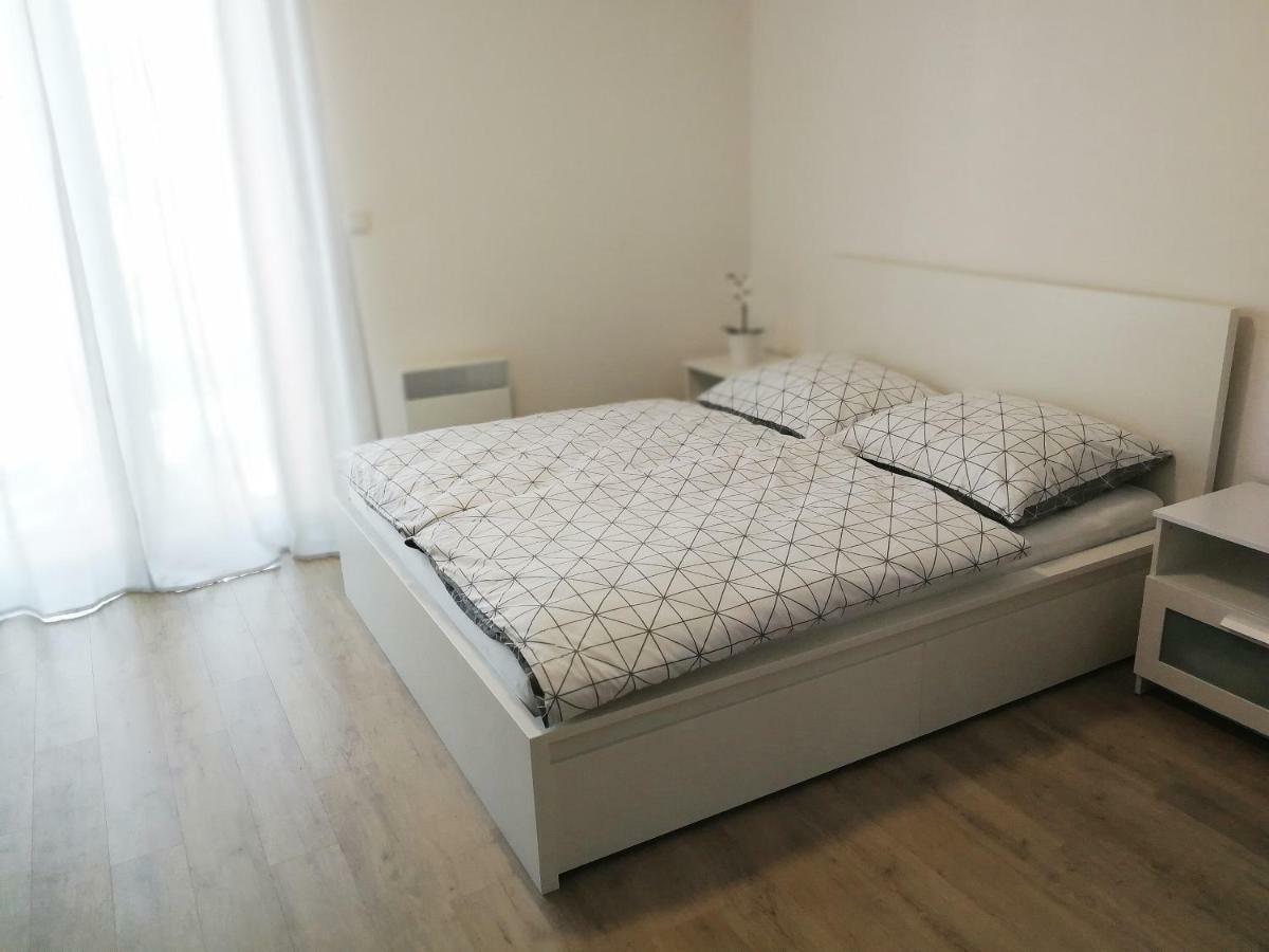 Apartman Sun Долни-Морава Экстерьер фото