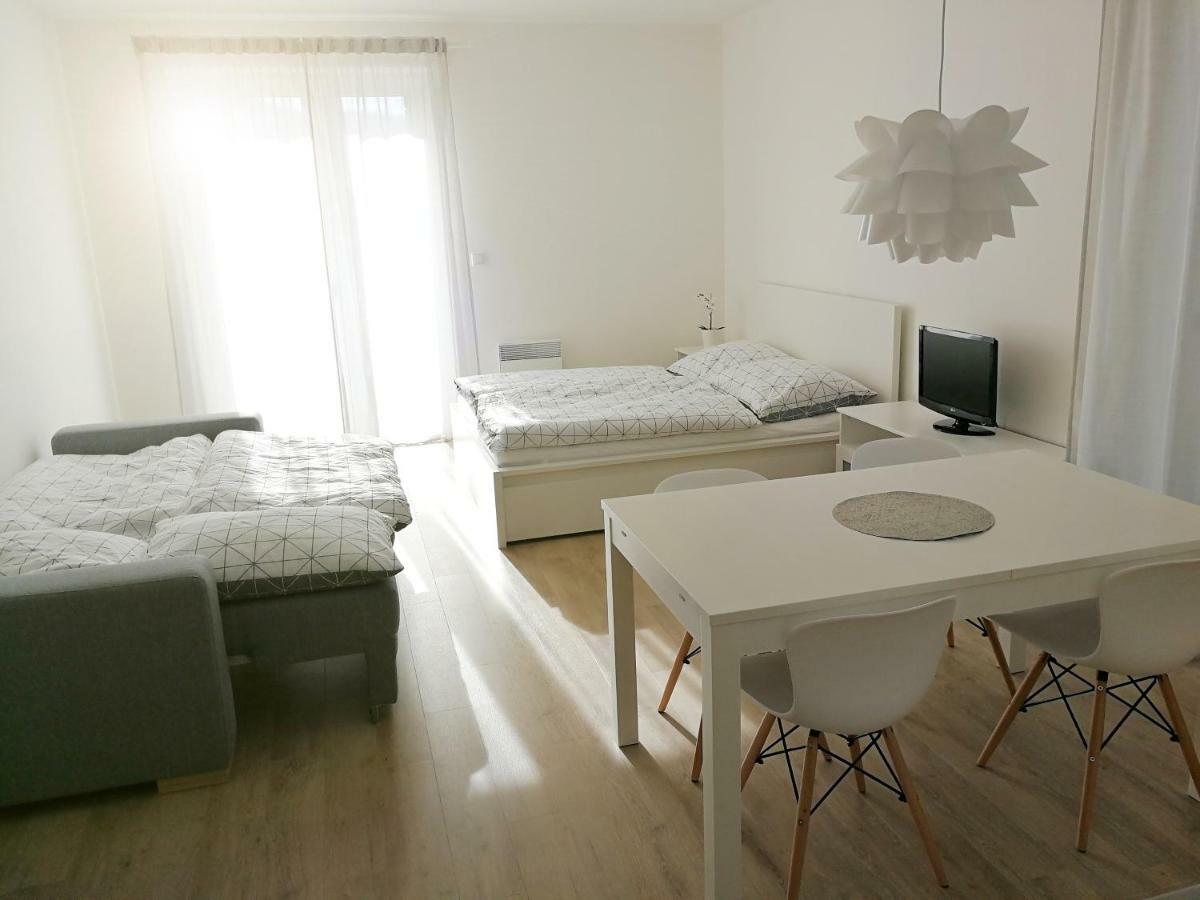 Apartman Sun Долни-Морава Экстерьер фото